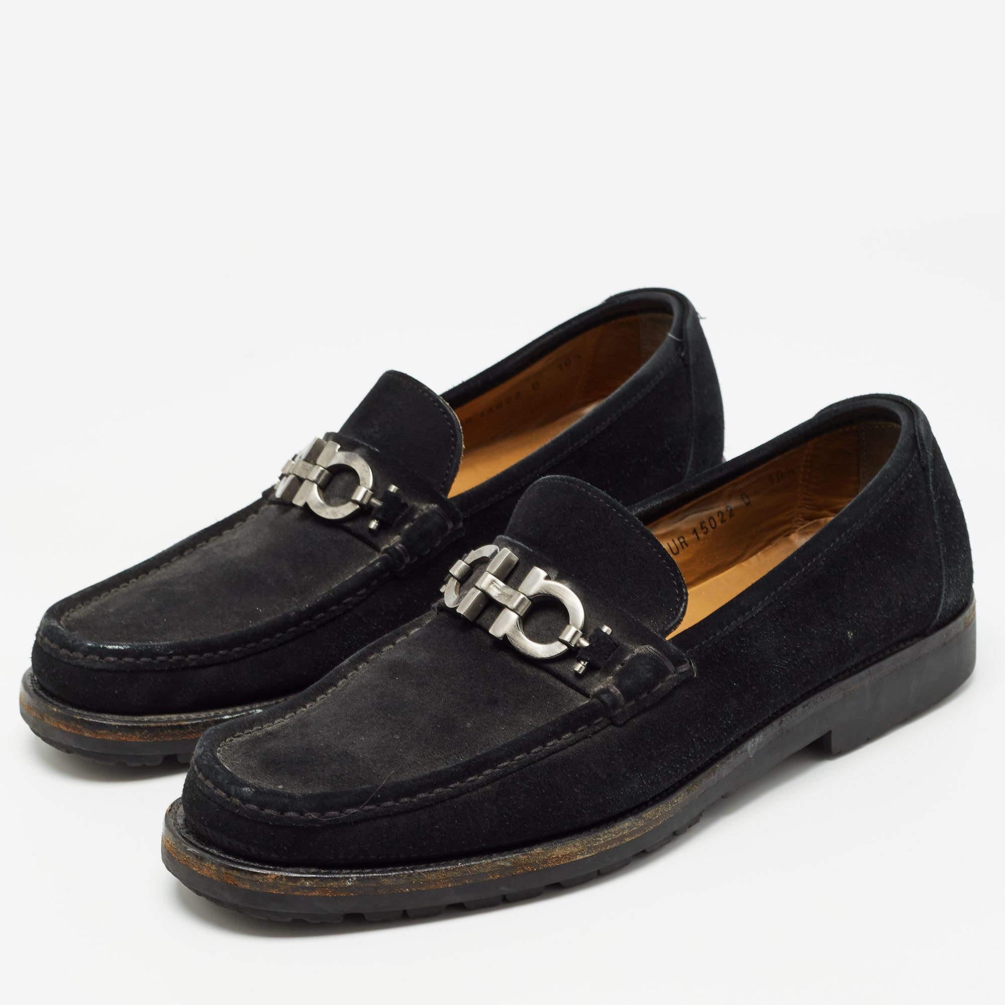 Practical, fashionable, and durable these Salvatore Ferragamo loafers are carefully built to be fine companions to your everyday style. They come made using the best materials to be a prized buy.