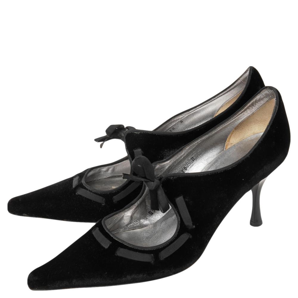Women's Salvatore Ferragamo Black Velvet Bardwill Bow Mary Jane Pumps Size 40.5
