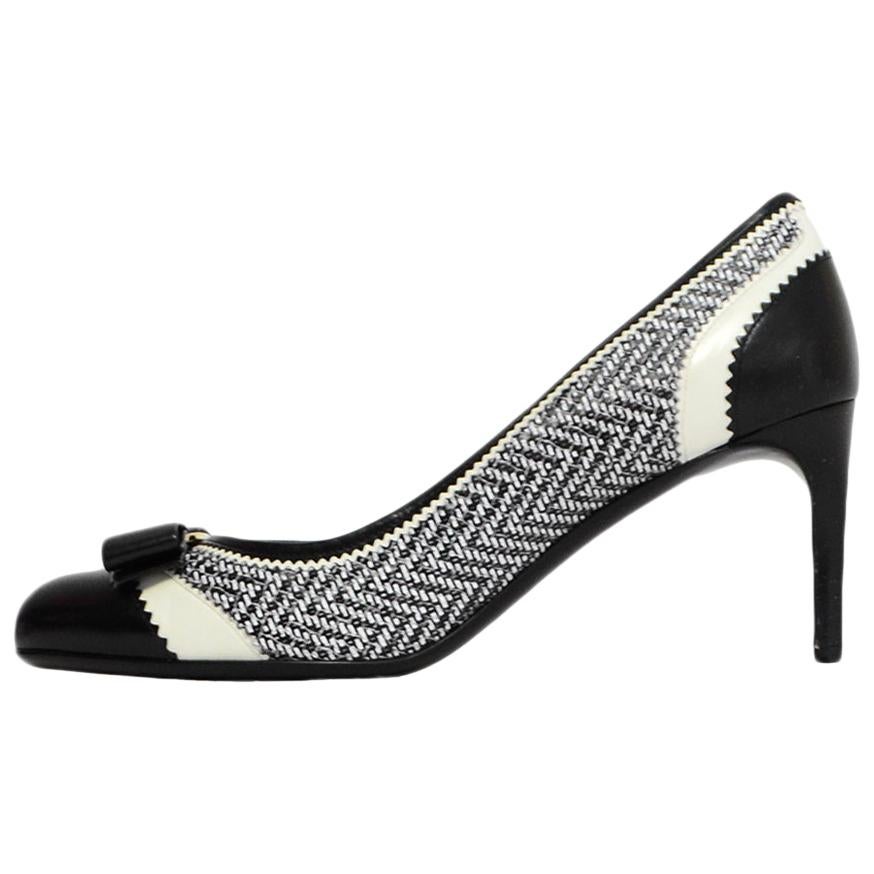Salvatore Ferragamo Black/White Eloisa Leather Shoes w/ Bow sz 7.5 For Sale  at 1stDibs | olivia ferragamo shoes, eloisa shoes