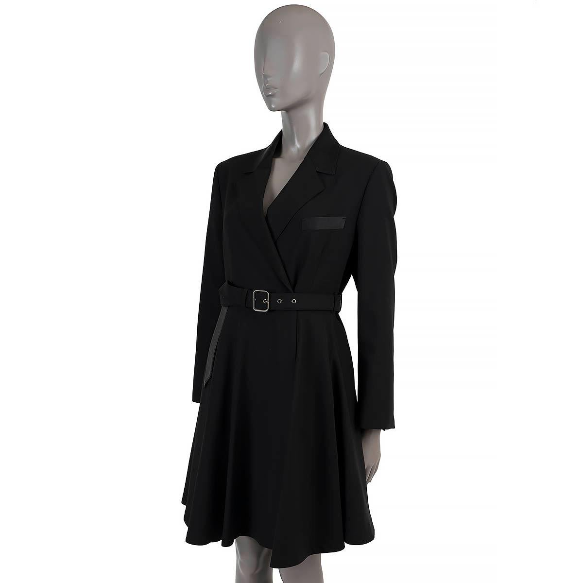 100% authenticSalvatore Ferragamo belted blazer dress in black wool (100% please note that the tag missing). Features a chest pocket and concealed buttoned cuffs. Closes with buttons on the front and a belt. Lined in acetate (80%) an silk (20%