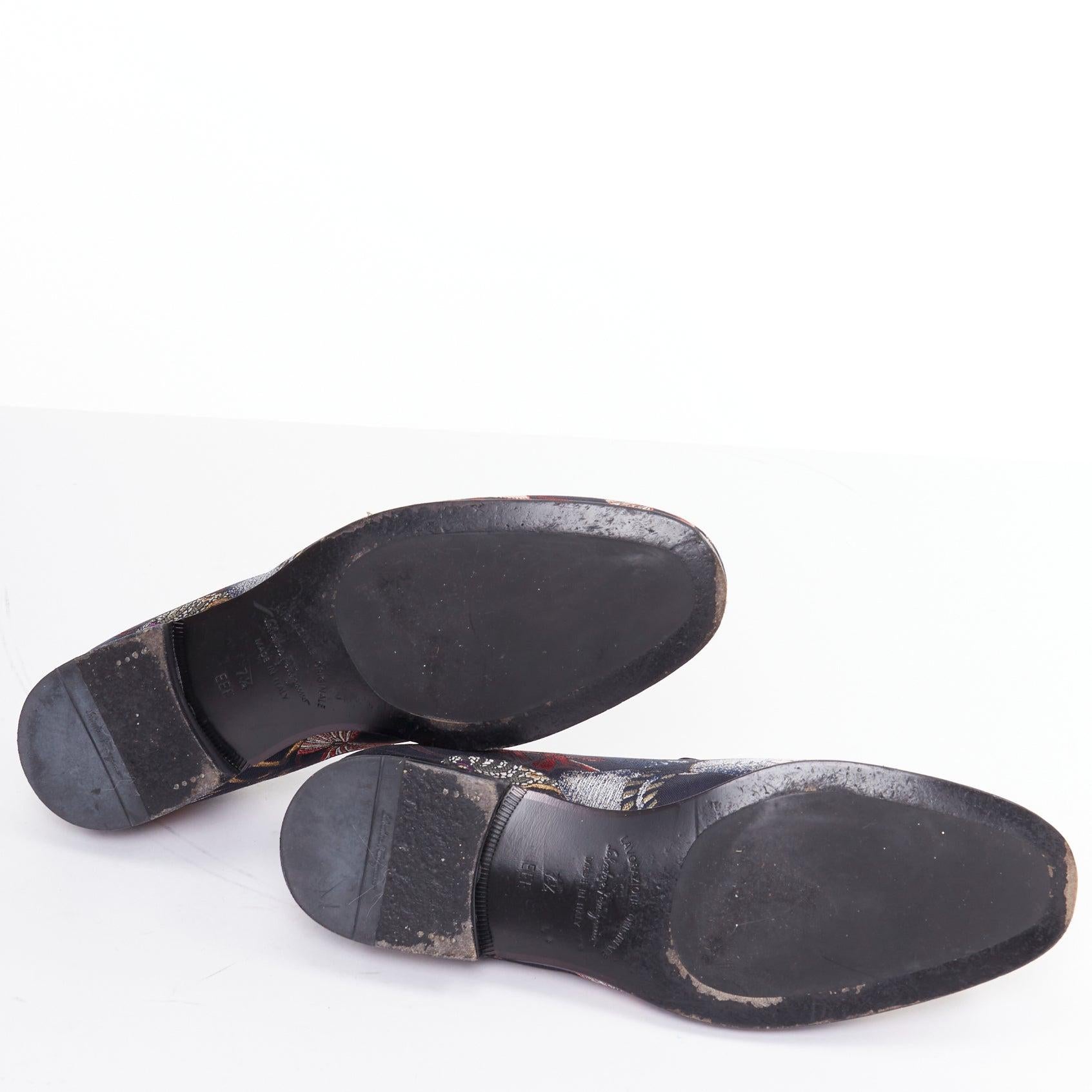 SALVATORE FERRAGAMO Mocassins plats en jacquard à motif de chaussure Blondie UK7.5 EU41.5 en vente 6