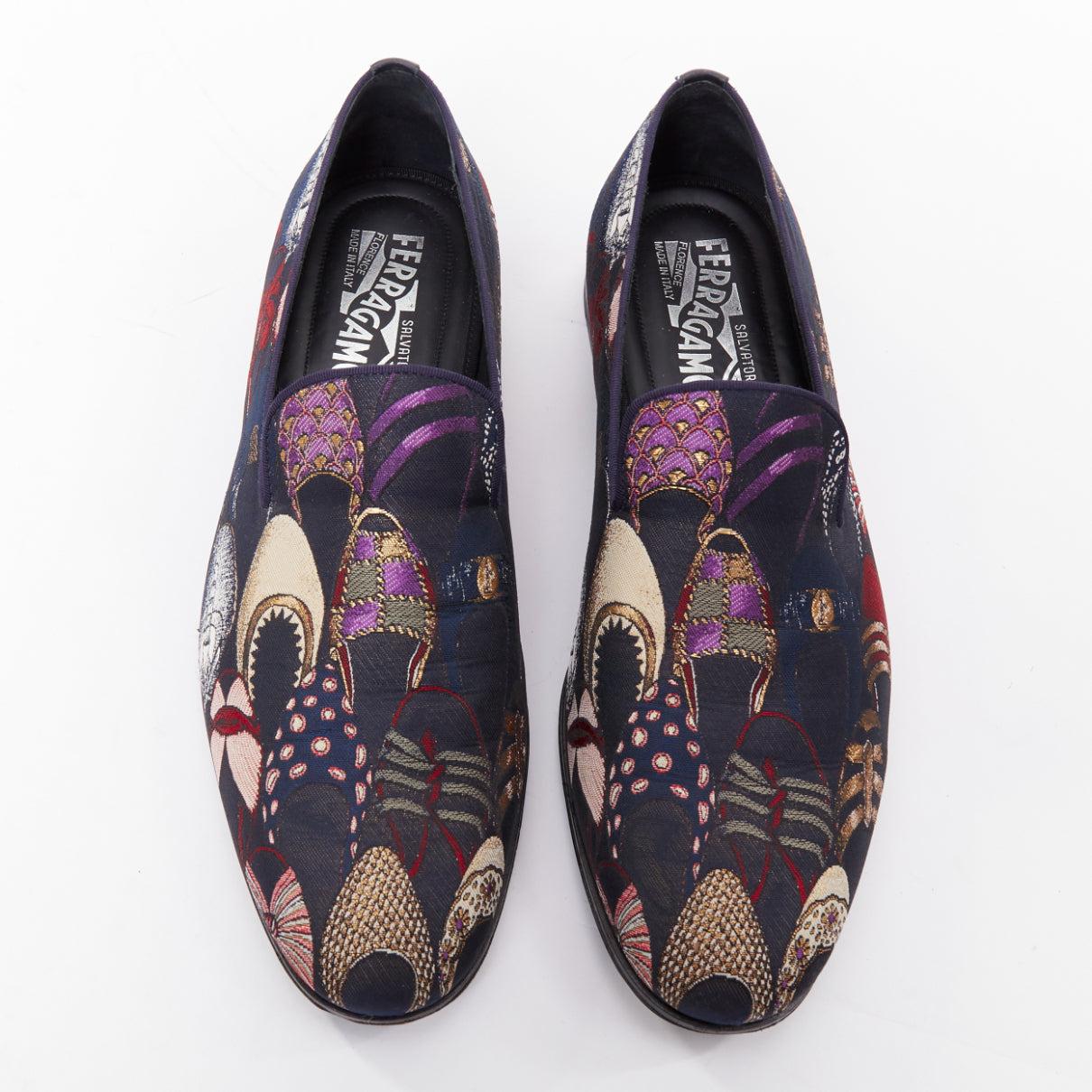 Noir SALVATORE FERRAGAMO Mocassins plats en jacquard à motif de chaussure Blondie UK7.5 EU41.5 en vente
