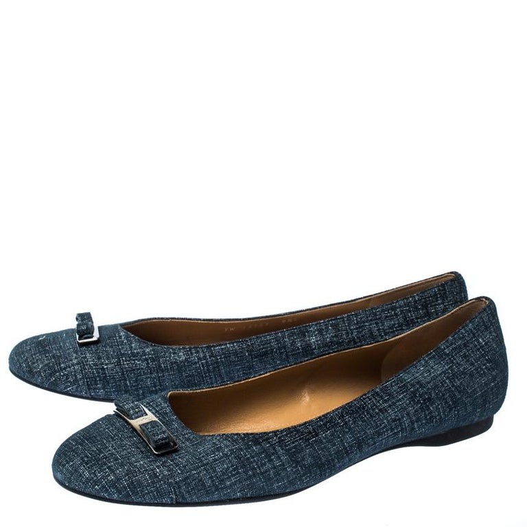 Salvatore Ferragamo Blue Denim Bow Ballet Flats Size 39 For Sale At 1stdibs