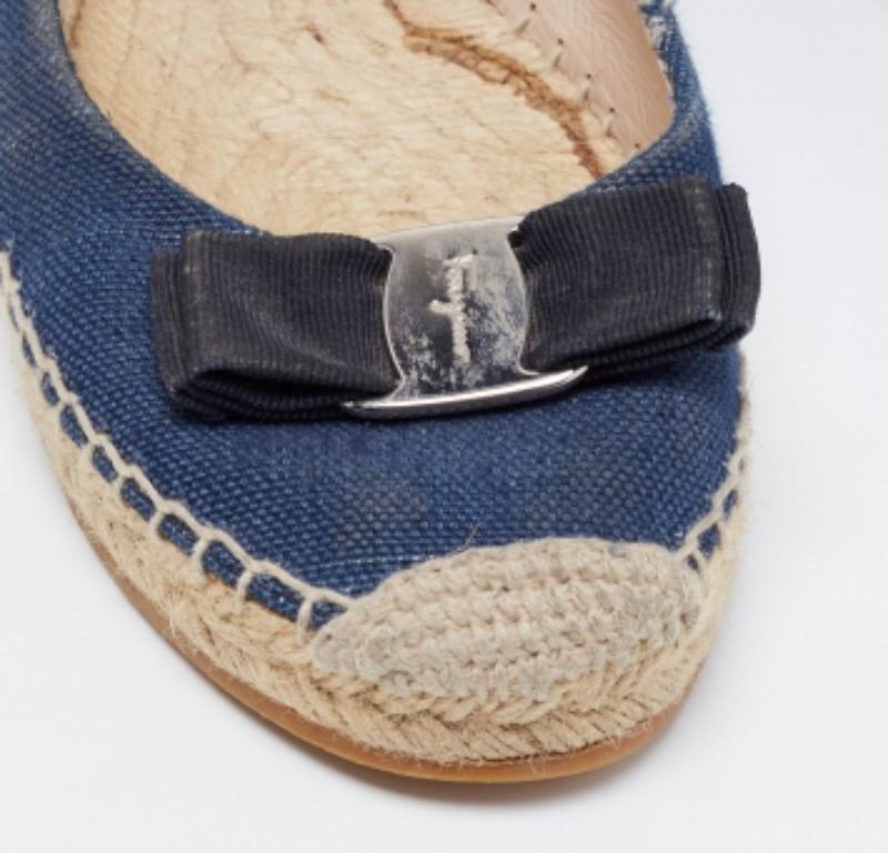 Salvatore Ferragamo - Espadrilles mandy en denim bleu, taille 40,5 en vente 1