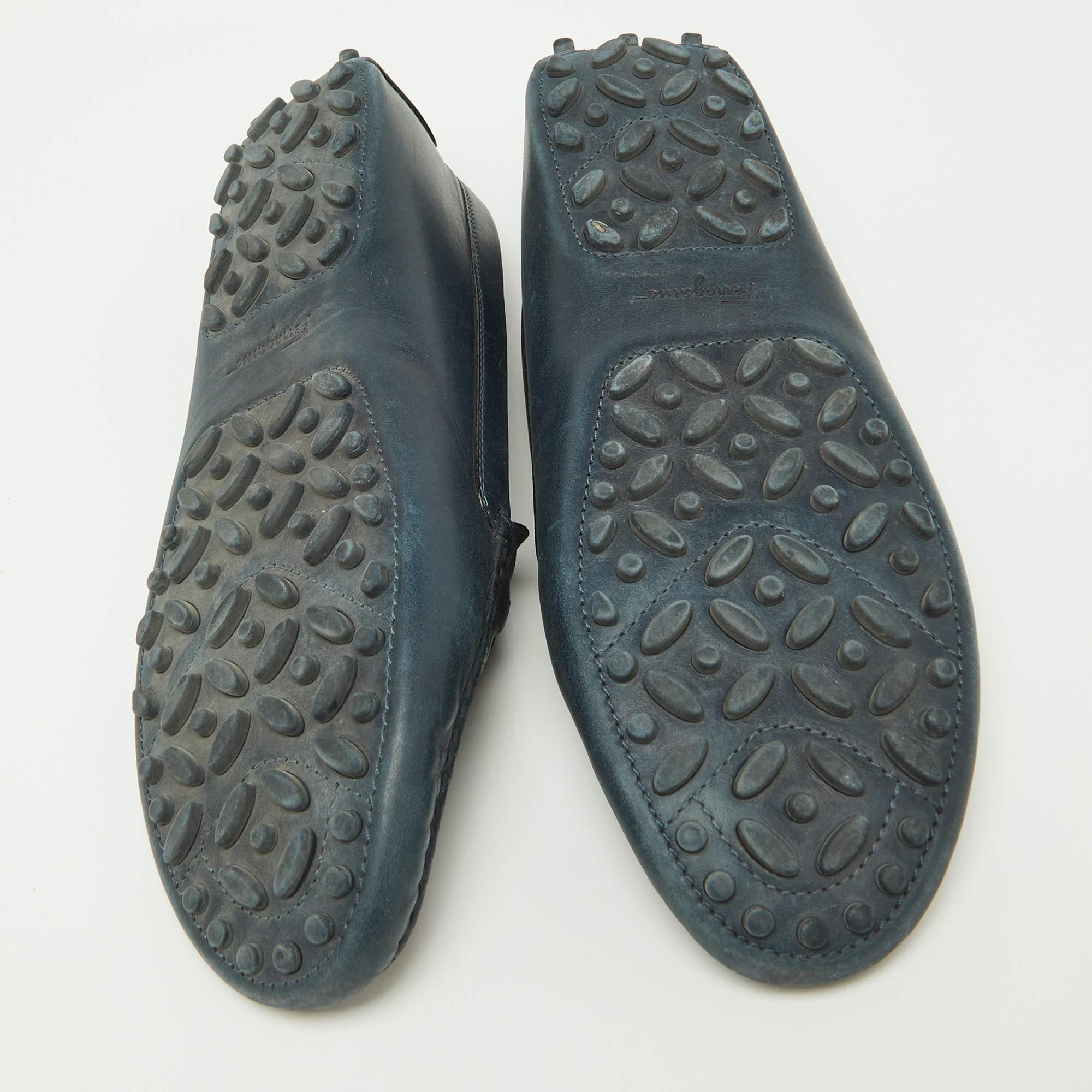 Salvatore Ferragamo Blue Leather Gancini Loafers Size 39 For Sale 1