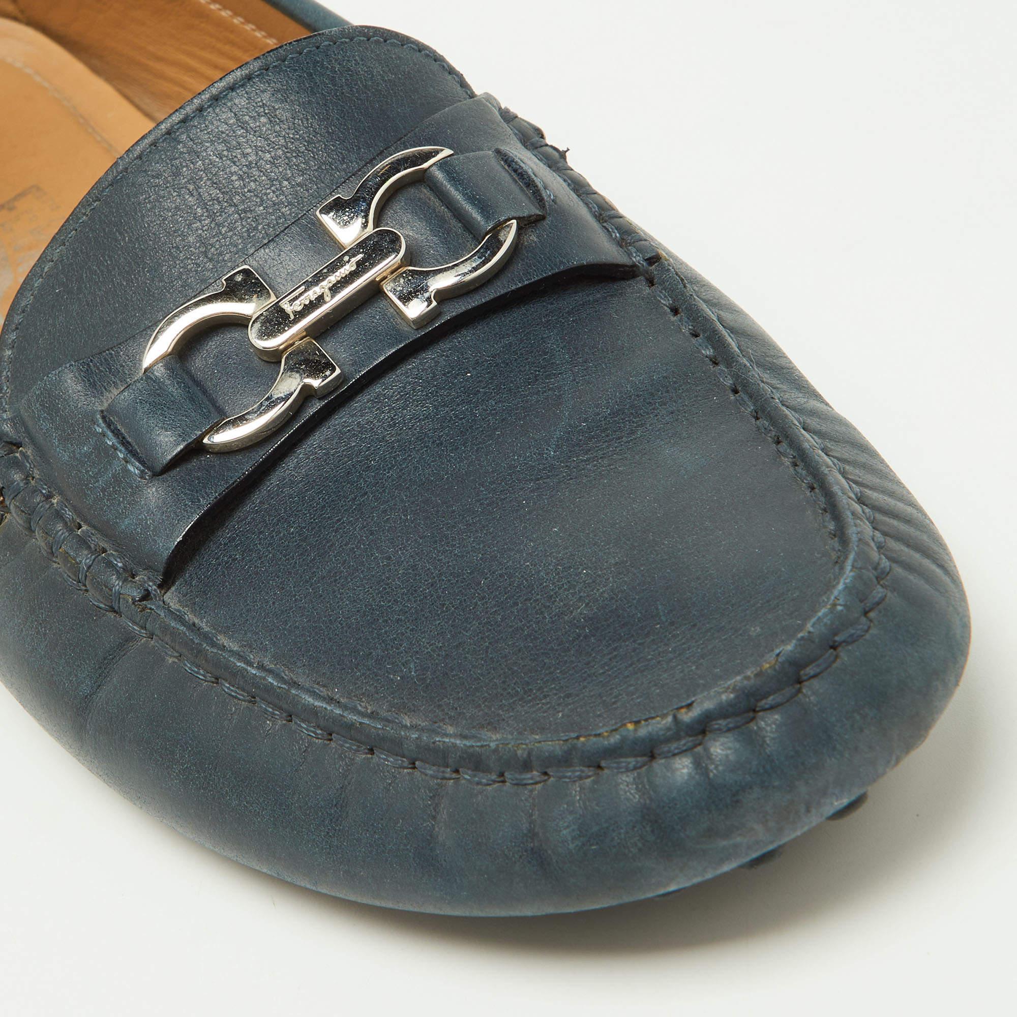 Salvatore Ferragamo Blue Leather Gancini Loafers Size 39 For Sale 2