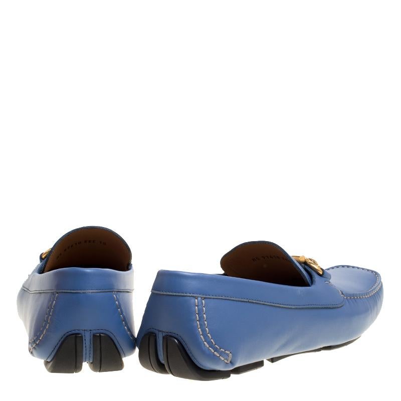 Salvatore Ferragamo Blue Leather Parigi Gancini Driver Loafers Size 44 In New Condition In Dubai, Al Qouz 2