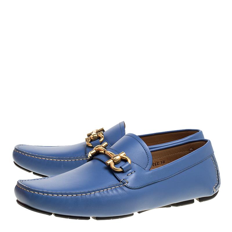 Salvatore Ferragamo Blue Leather Parigi Gancini Driver Loafers Size 44.5 In New Condition In Dubai, Al Qouz 2
