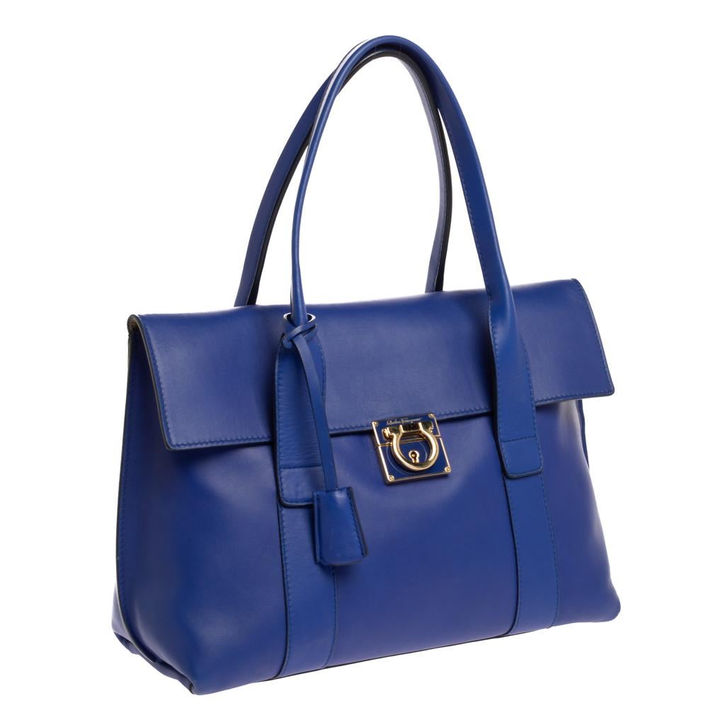 Salvatore Ferragamo Blue Leather Sookie Top Handle Bag In Good Condition In Dubai, Al Qouz 2