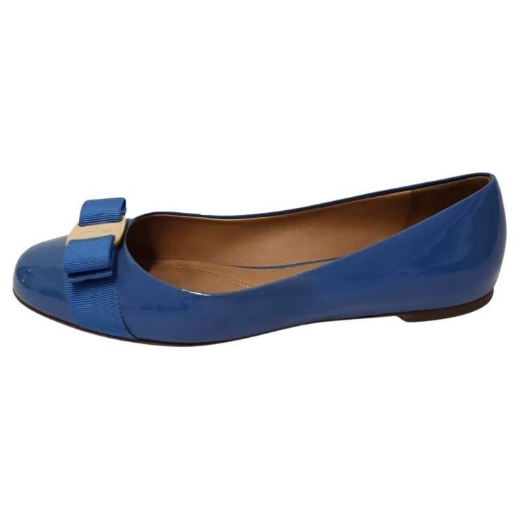 Salvatore Ferragamo Blue Patent Leather Ballet Flats - EU 38 en venta