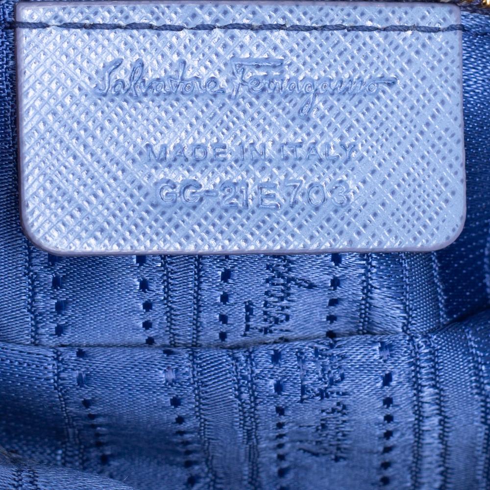 Salvatore Ferragamo Blue Saffiano Leather Darina Satchel In Good Condition In Dubai, Al Qouz 2