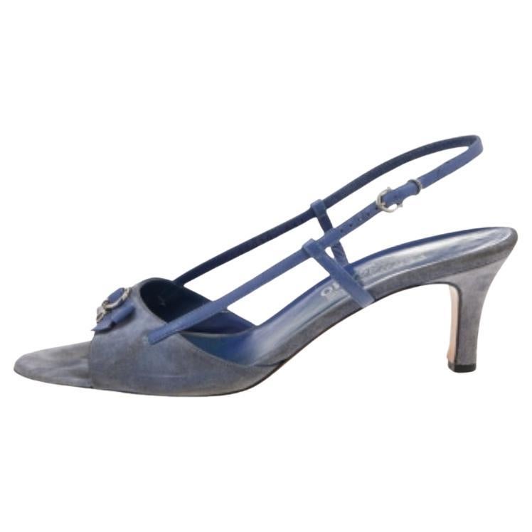 Salvatore Ferragamo Sandalias Slingback de ante y piel azul talla 40