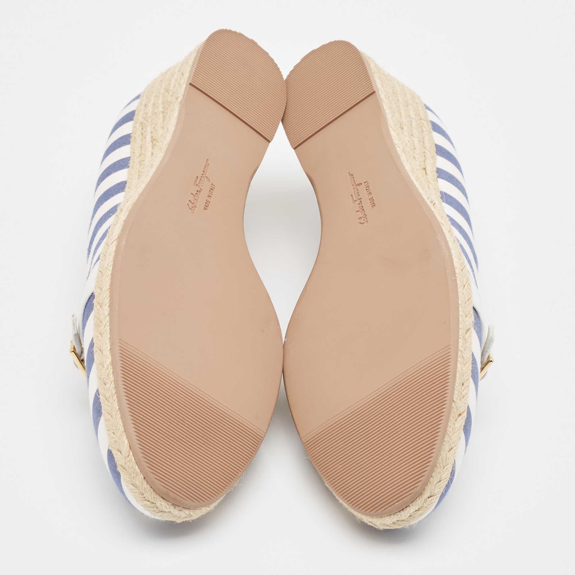 Salvatore Ferragamo Blue/White Striped Audrey Wedge Espadrille Pumps Size 40 For Sale 1