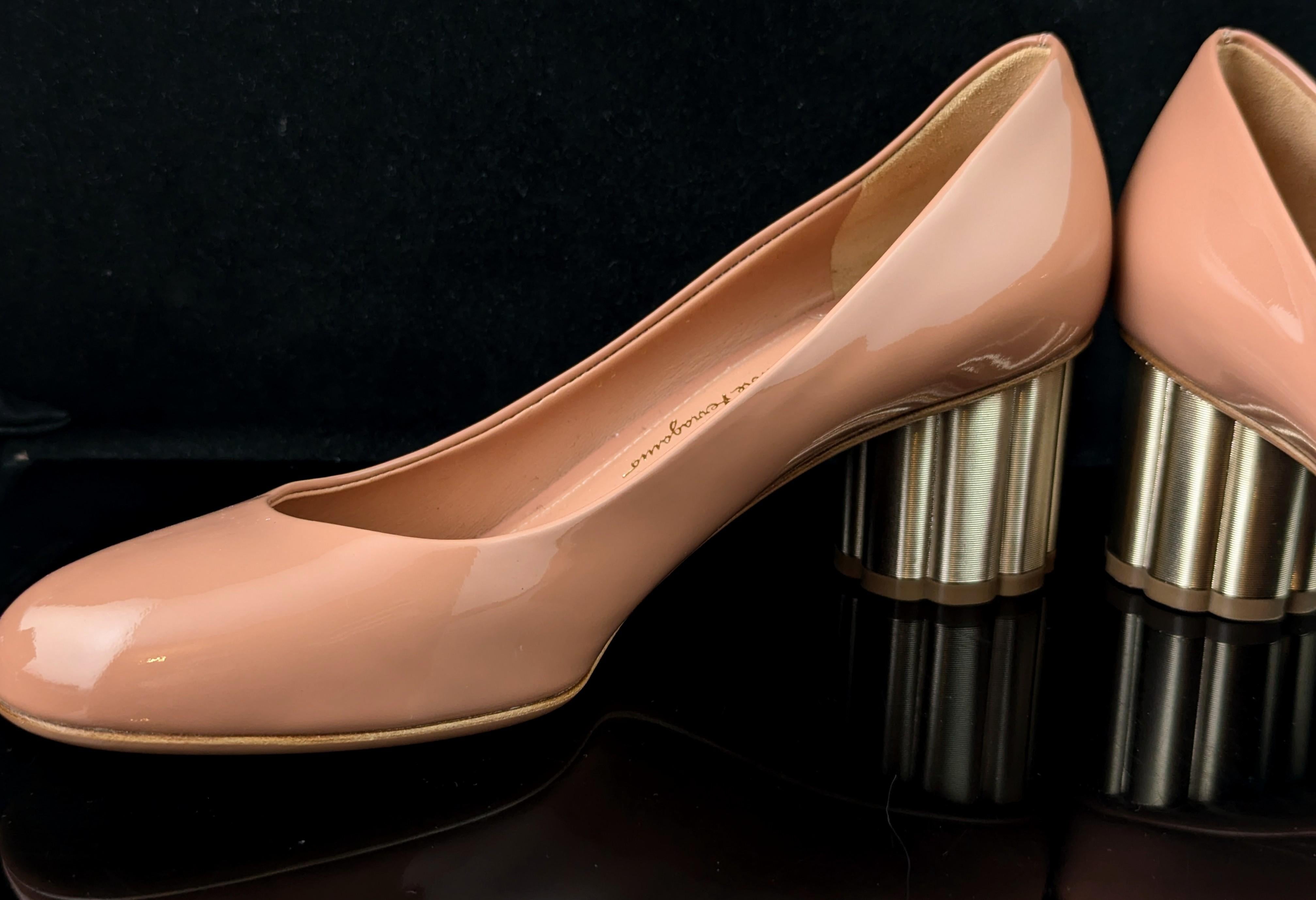 Salvatore Ferragamo blush pink patent leather heeled pumps For Sale 6