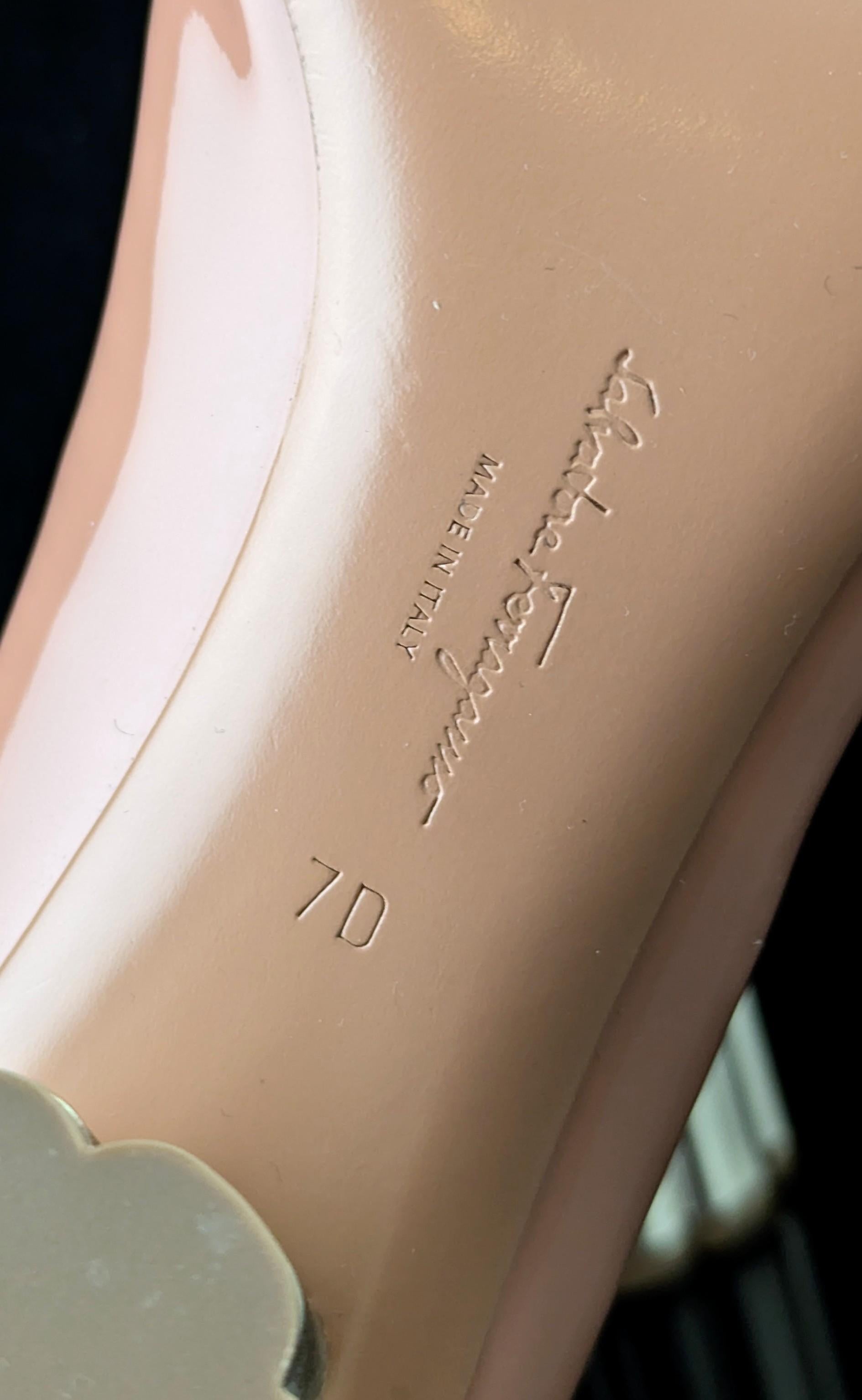 Salvatore Ferragamo blush pink patent leather heeled pumps For Sale 3