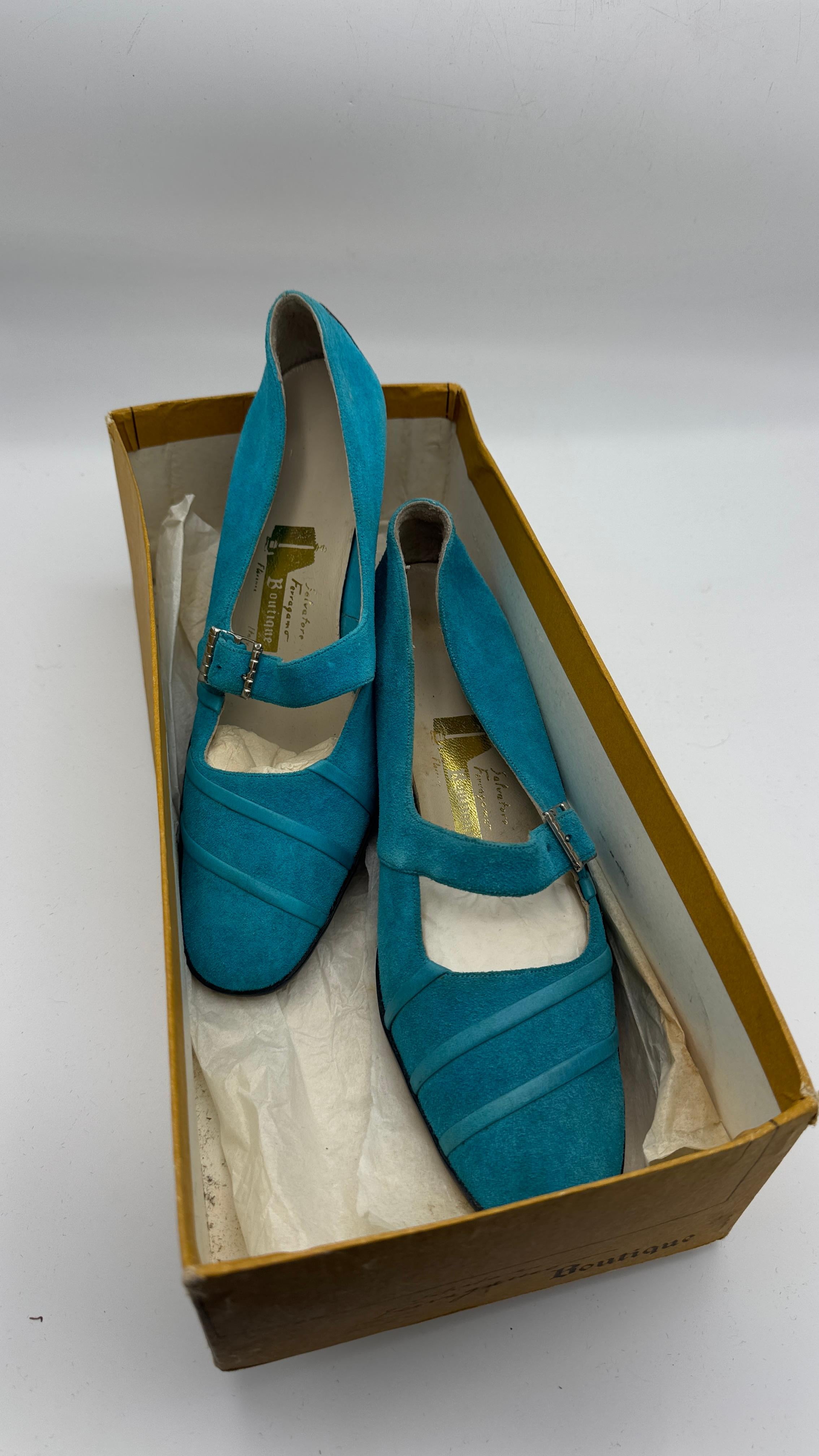 Salvatore Ferragamo Boutique Blue Suede Mary Janes with Original Box In Good Condition For Sale In Milano, IT