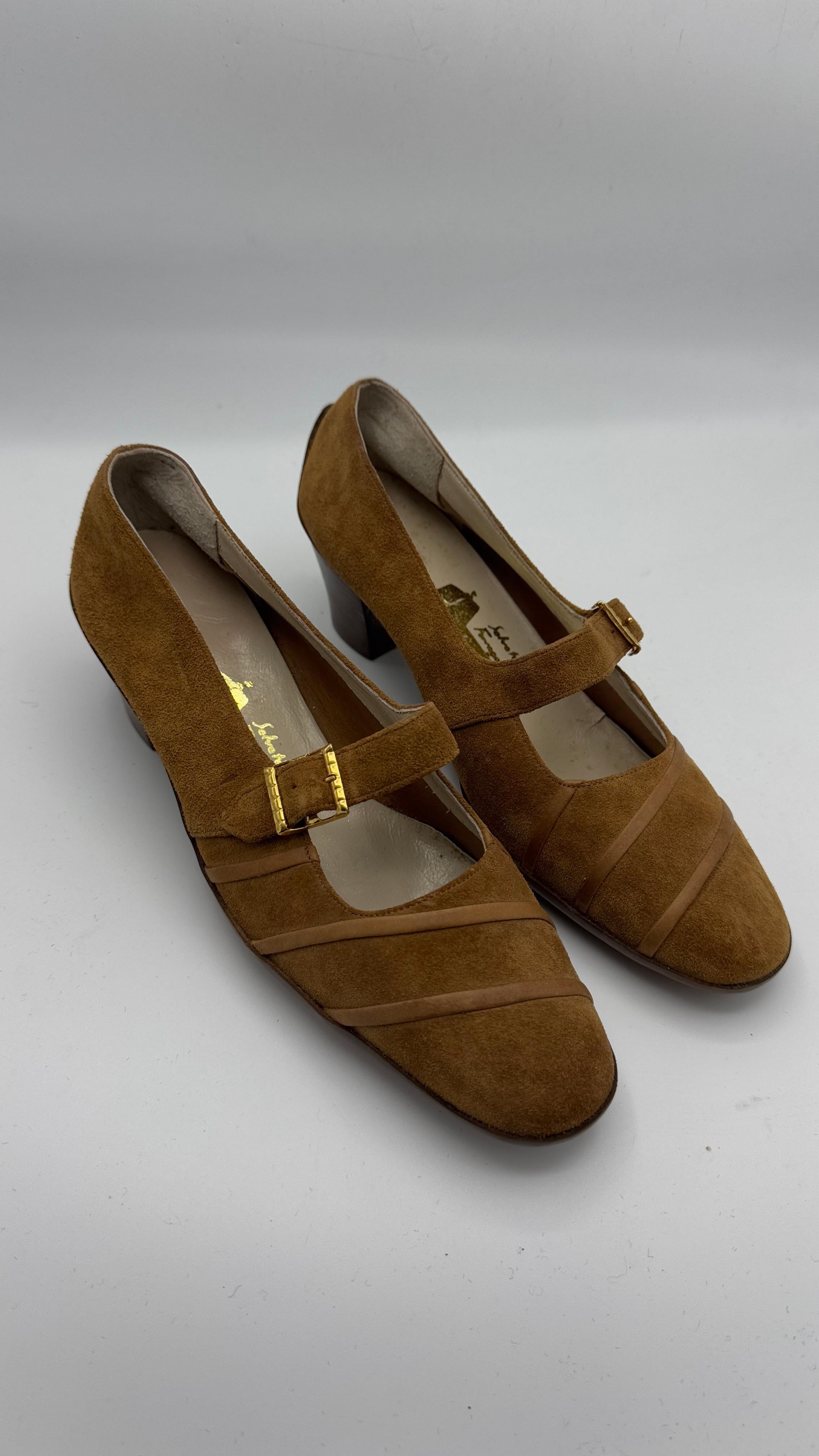 Salvatore Ferragamo Boutique Suede Mary Jane Pumps with Box en vente 7