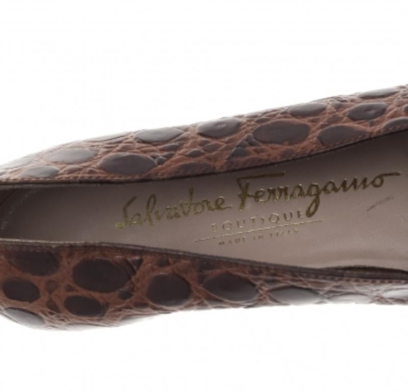 Salvatore Ferragamo Chaussures en cuir gaufré Brown Taille 37 Pour femmes en vente