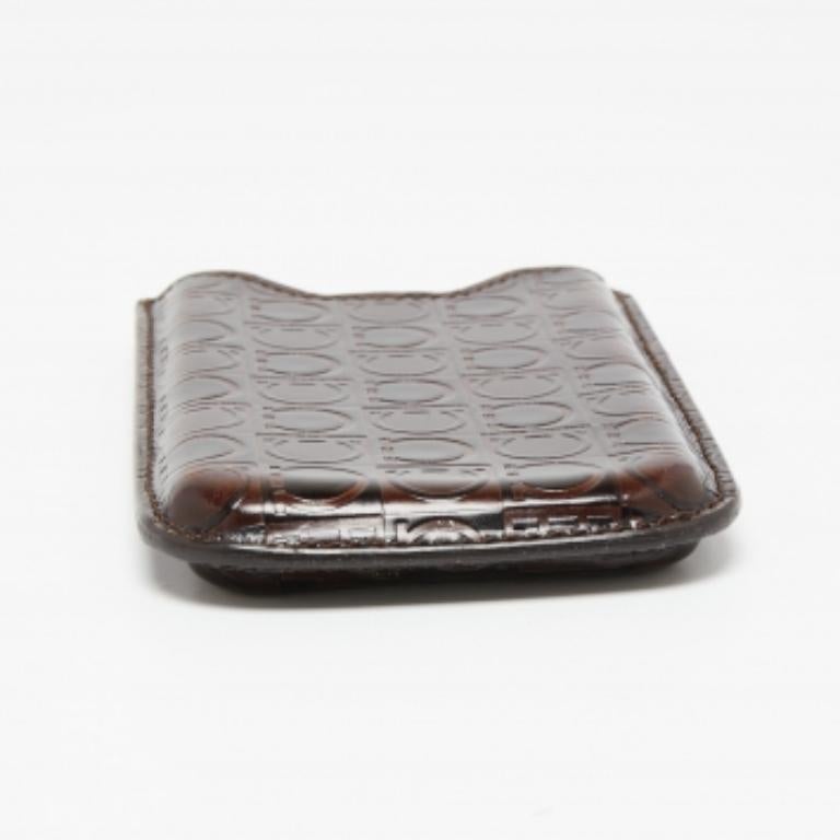 Salvatore Ferragamo Brown Gancio Embossed Glossy Leather Phone Cover For Sale 5