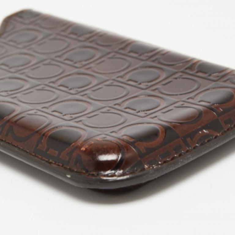 Salvatore Ferragamo Brown Gancio Embossed Glossy Leather Phone Cover For Sale 4