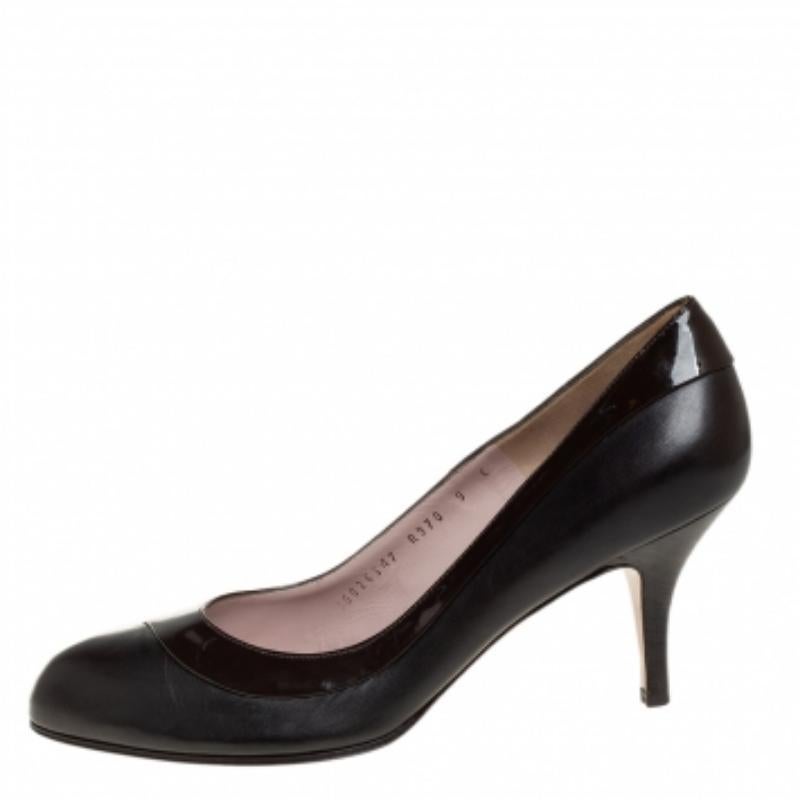 Black Salvatore Ferragamo Brown Leather and Patent Leather Pumps Size 39.5 For Sale