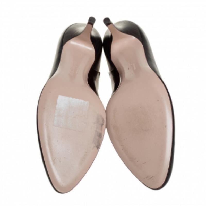 Salvatore Ferragamo Brown Leather and Patent Leather Pumps Size 39.5 For Sale 2