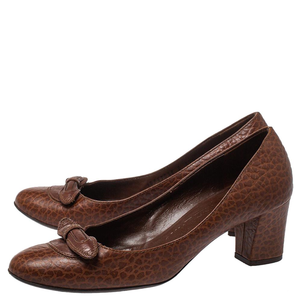 Black Salvatore Ferragamo Brown Leather Block Heel Pumps Size 38.5 For Sale