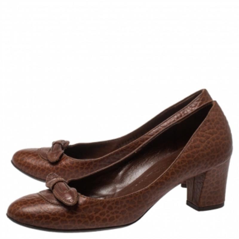 Salvatore Ferragamo Brown Leather Block Heel  Pumps Size 38.5 For Sale 2