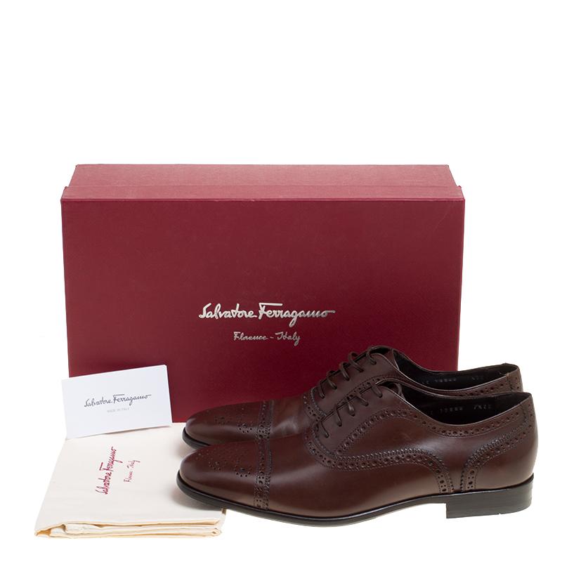 Salvatore Ferragamo Brown Leather Brogue Oxfords Size 41.5 In New Condition In Dubai, Al Qouz 2