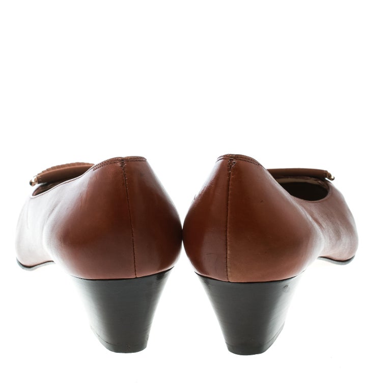 Salvatore Ferragamo Brown Leather Fringe Detail Pumps Size 39 For Sale ...