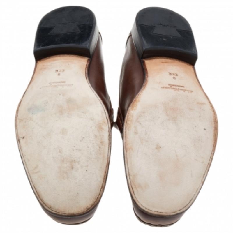 Salvatore Ferragamo Mocasines Gancini Bit de piel marrón Talla 43 en Bueno estado para la venta en Dubai, Al Qouz 2