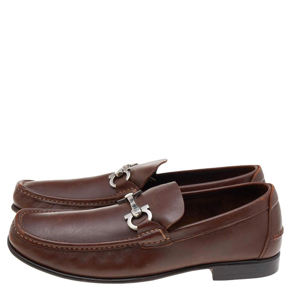 Men's Salvatore Ferragamo Brown Leather Gancini Bit Loafers Size 43 For Sale