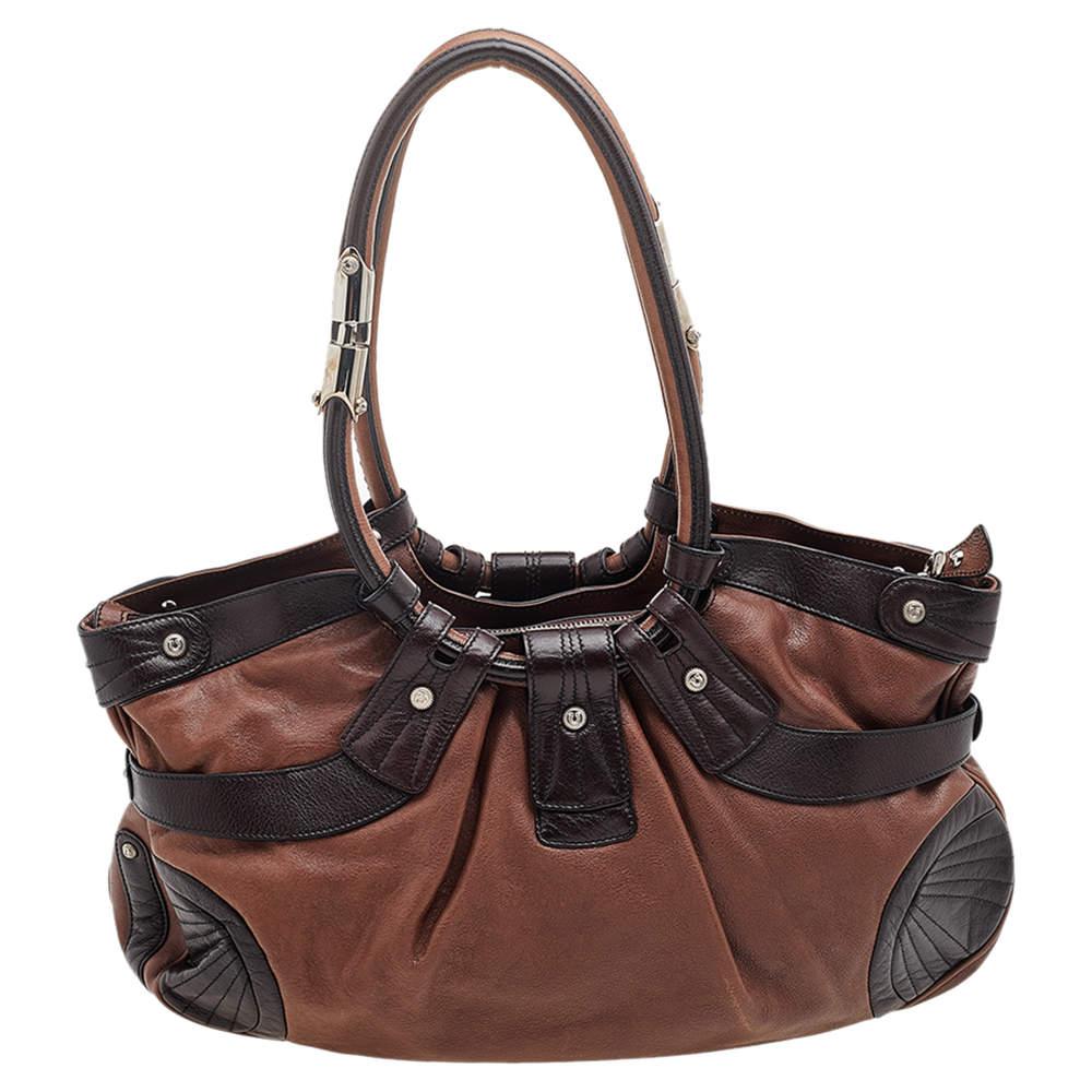 Women's Salvatore Ferragamo Brown Leather Gancini Shoulder Bag For Sale