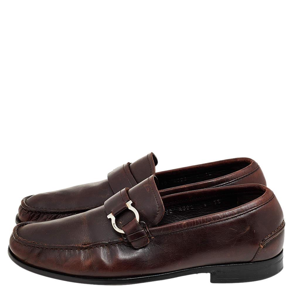 Black Salvatore Ferragamo Brown Leather Gancio Slip On Loafers Size 40 For Sale