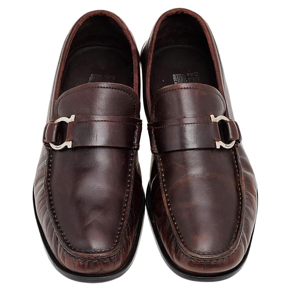 Salvatore Ferragamo Brown Leather Gancio Slip On Loafers Size 40 For Sale 1