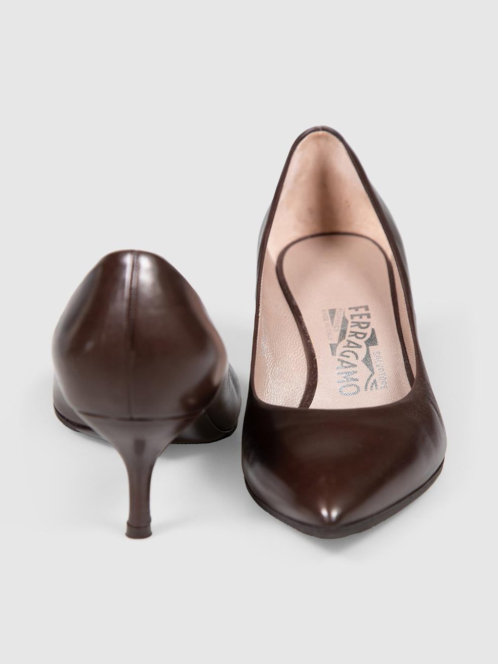 Salvatore Ferragamo Chaussures à talons hauts en cuir marron Taille UK 5 Excellent état - En vente à London, GB