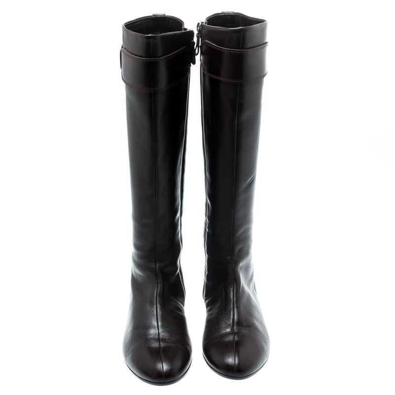 Salvatore Ferragamo Brown Leather Knee Boots Size 36.5 In Good Condition In Dubai, Al Qouz 2