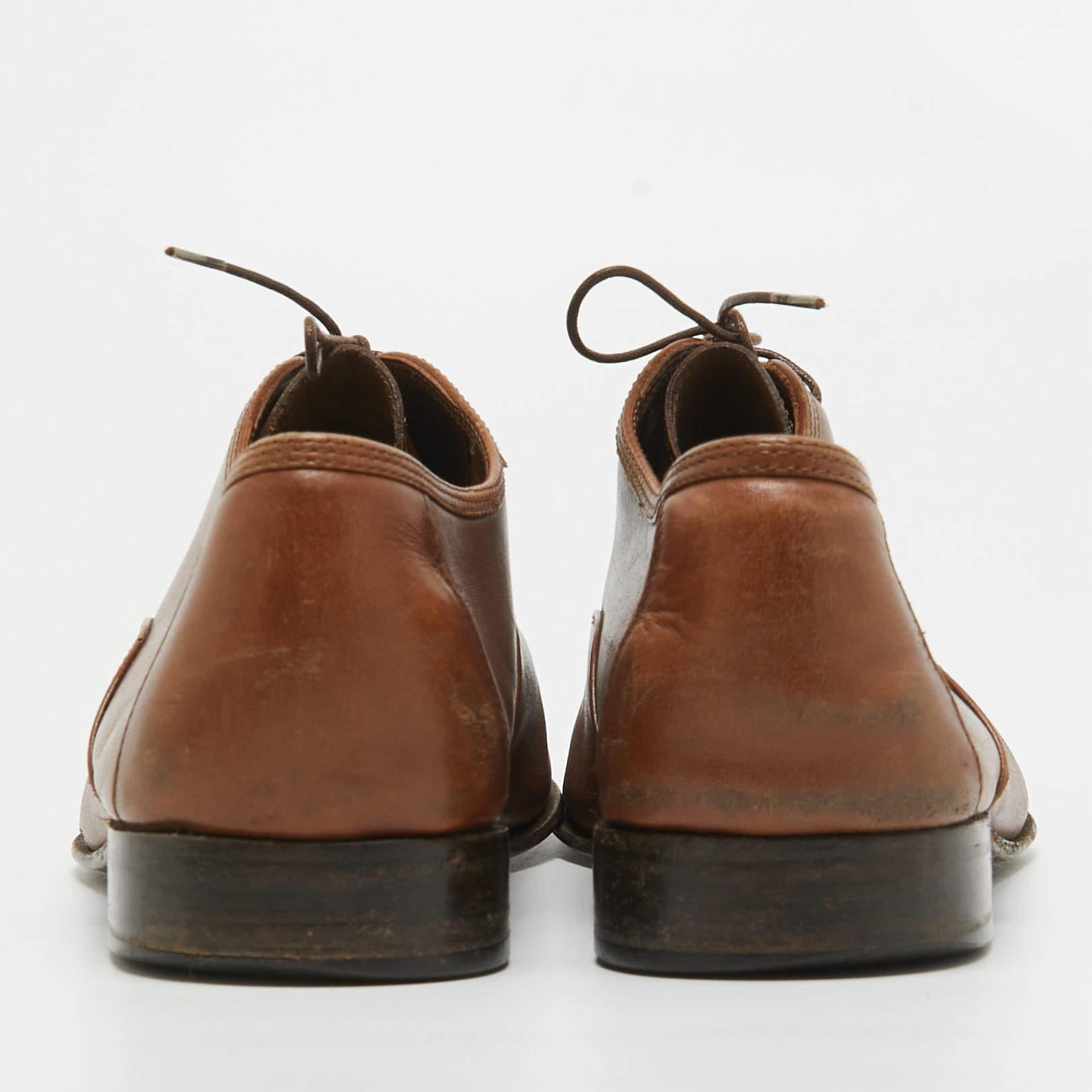 Salvatore Ferragamo Brown Leather Lace Up Cap Toe Oxford Size 43 For Sale 1
