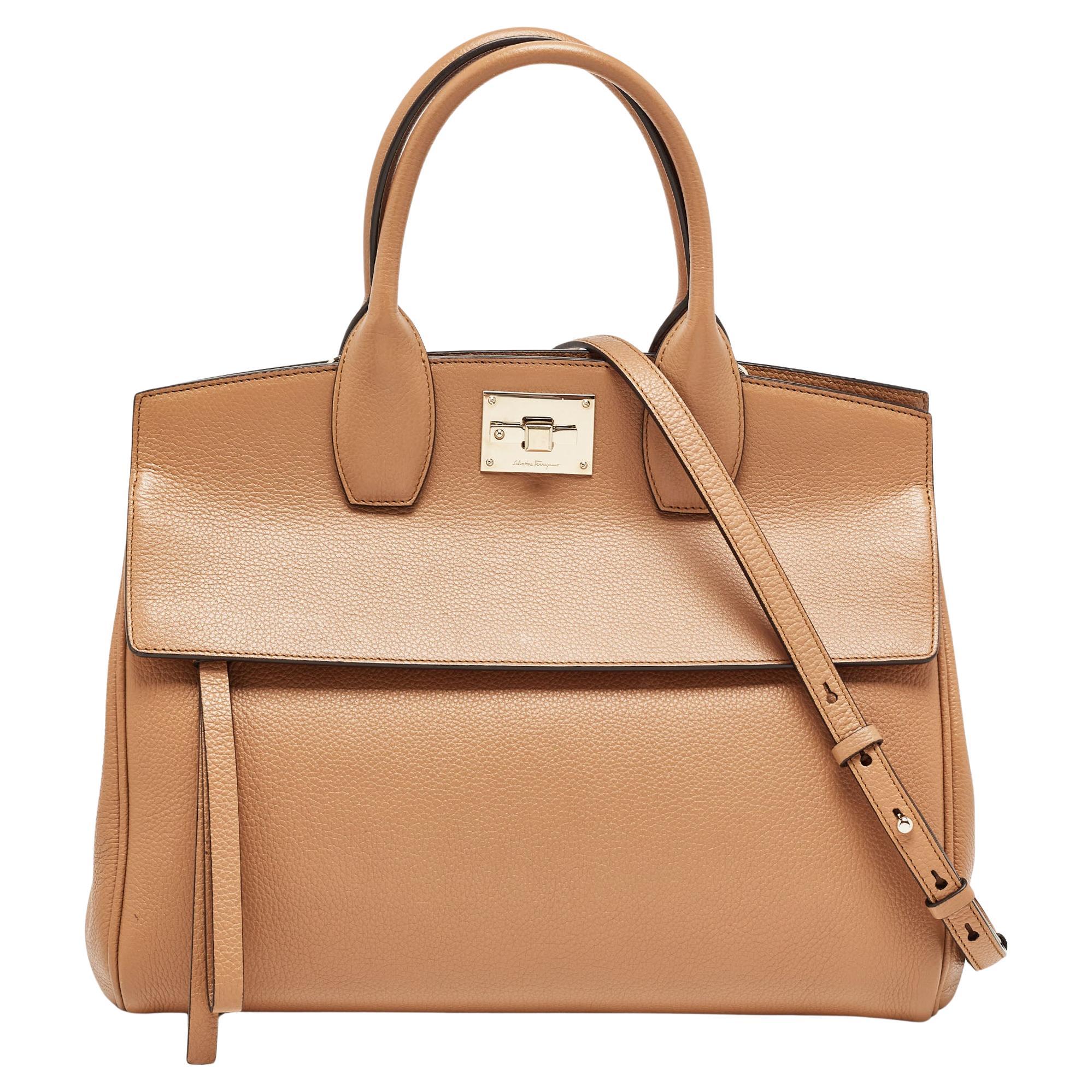 Salvatore Ferragamo Brown Leather Medium Studio Tote en vente