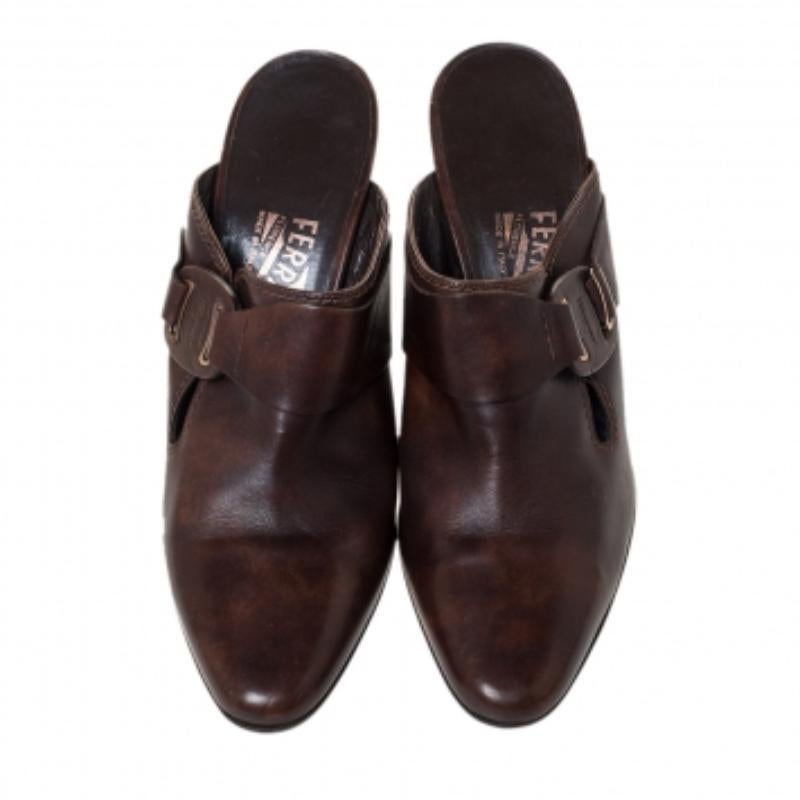 Salvatore Ferragamo Mule en cuir Brown Taille 37.5 en vente 1