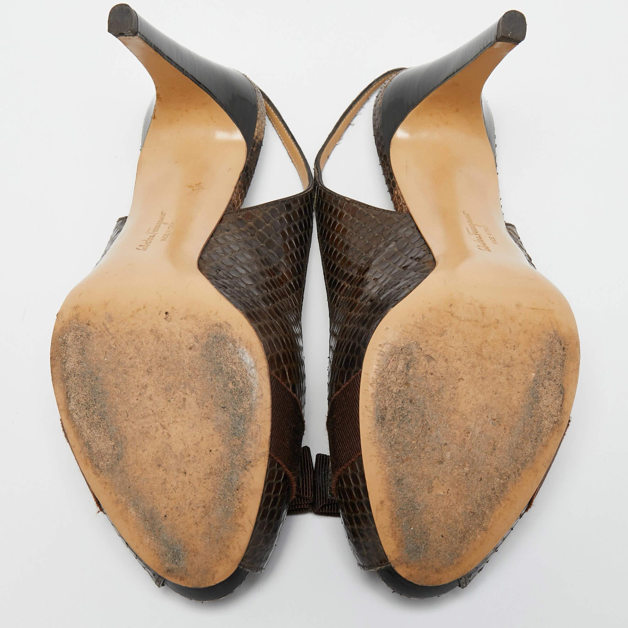Salvatore Ferragamo Brown Python Leather Vara Bow Slingback Pumps Size 39.5 For Sale 2