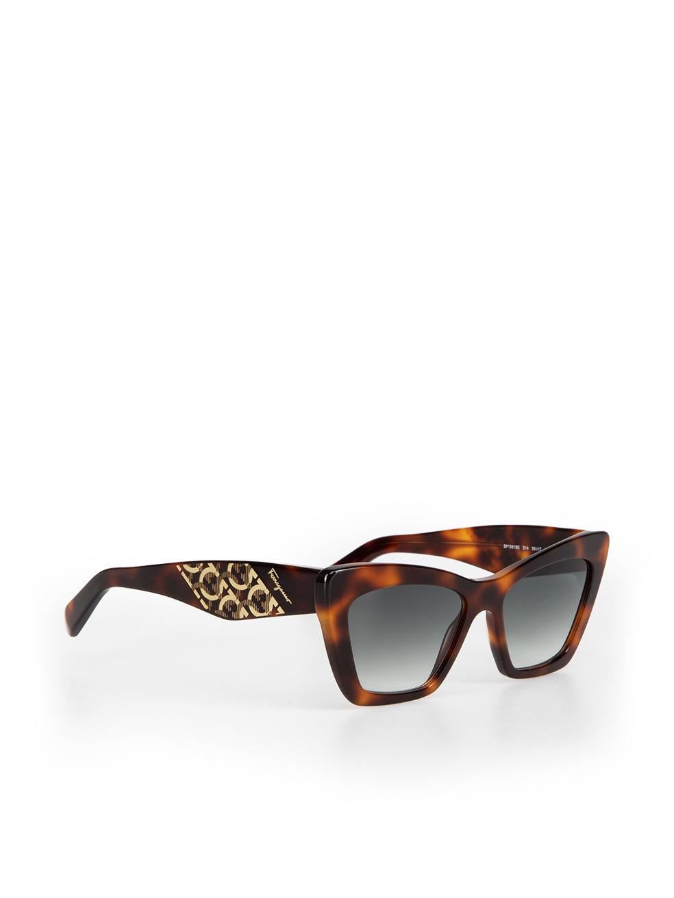 Salvatore Ferragamo Brown Tortoise Cat Eye Sunglasses In New Condition For Sale In London, GB