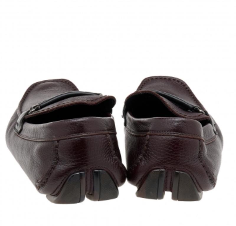 Men's Salvatore Ferragamo Burgundy/Black Leather Gancini Bit Slip On Loafers Size 43 For Sale