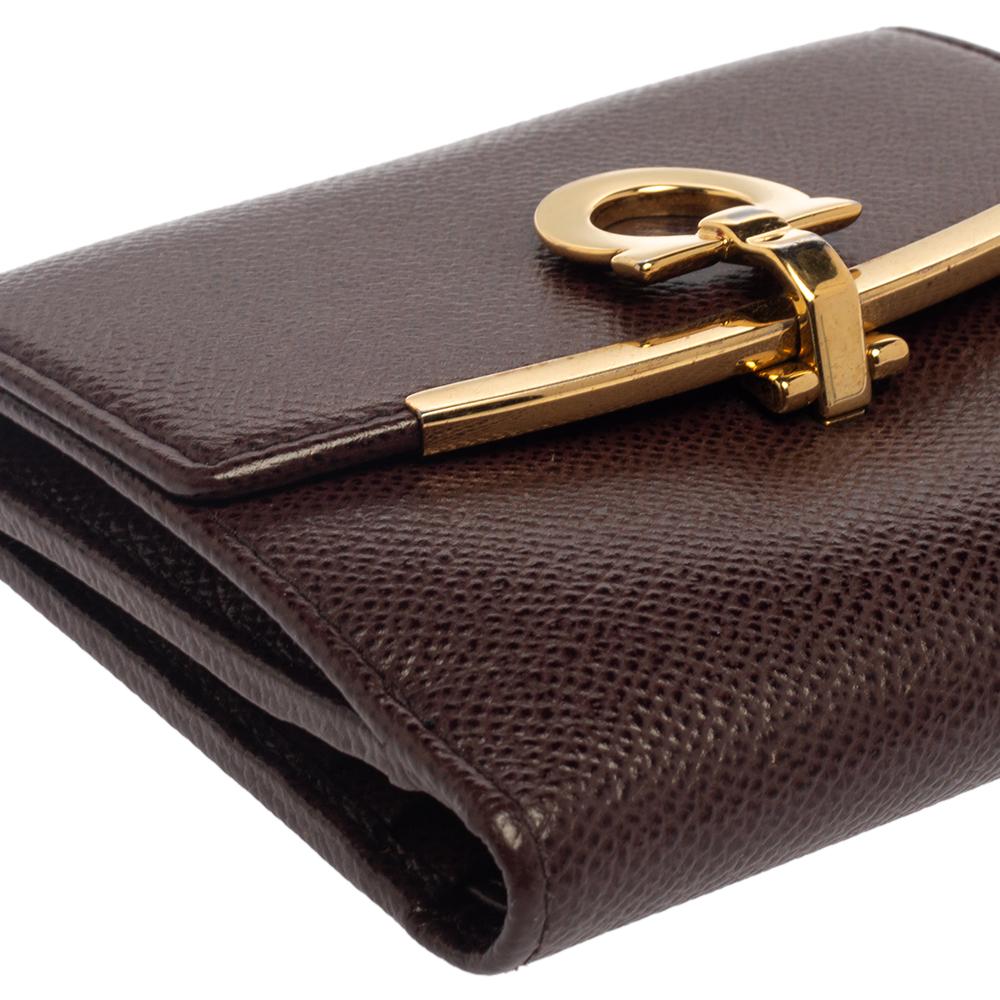 Salvatore Ferragamo Burgundy Grained Leather Gancini Clip Compact Wallet 8