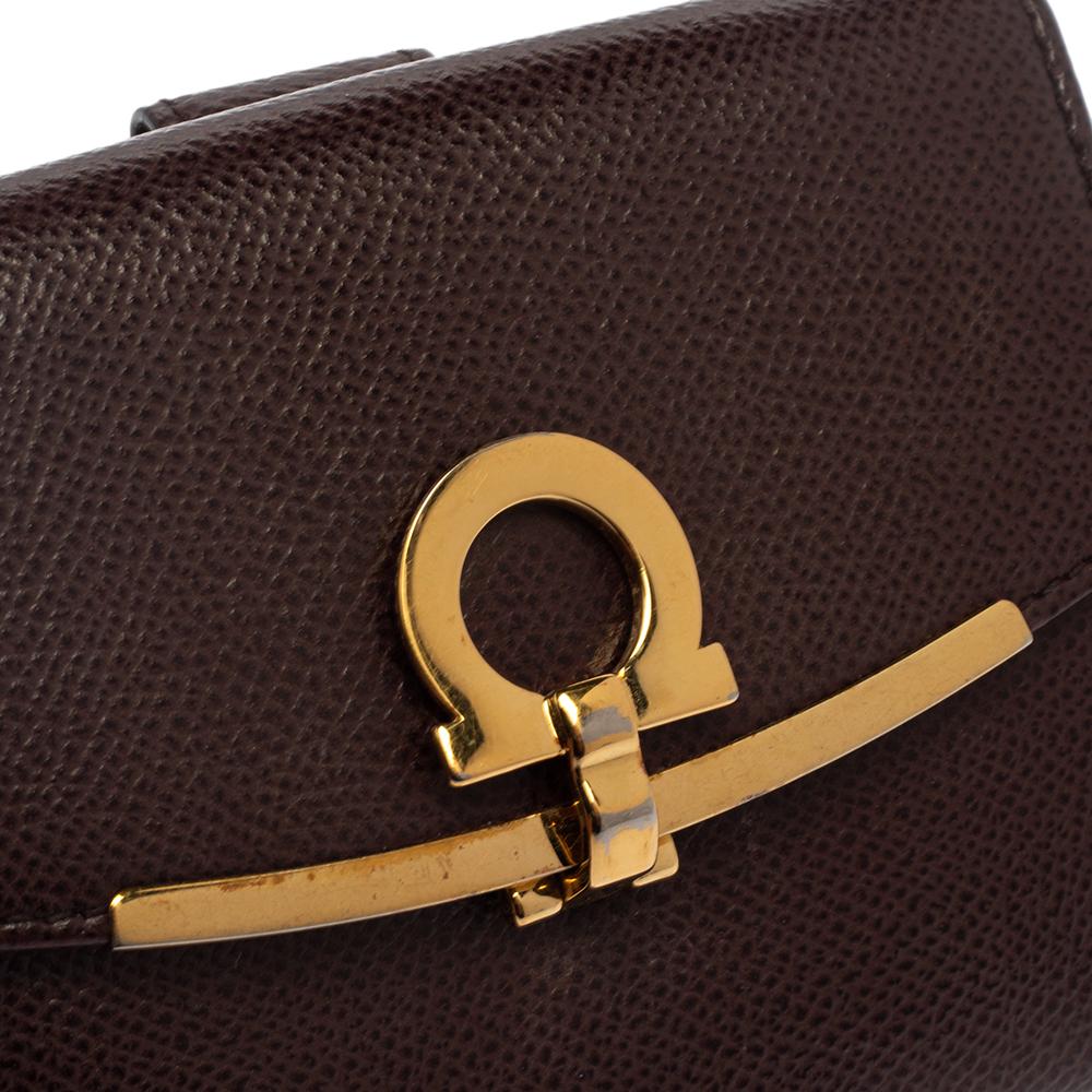 Salvatore Ferragamo Burgundy Grained Leather Gancini Clip Compact Wallet 10
