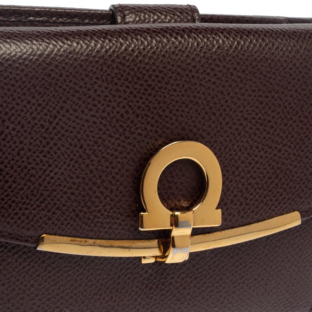 Salvatore Ferragamo Burgundy Grained Leather Gancini Clip Compact Wallet 2