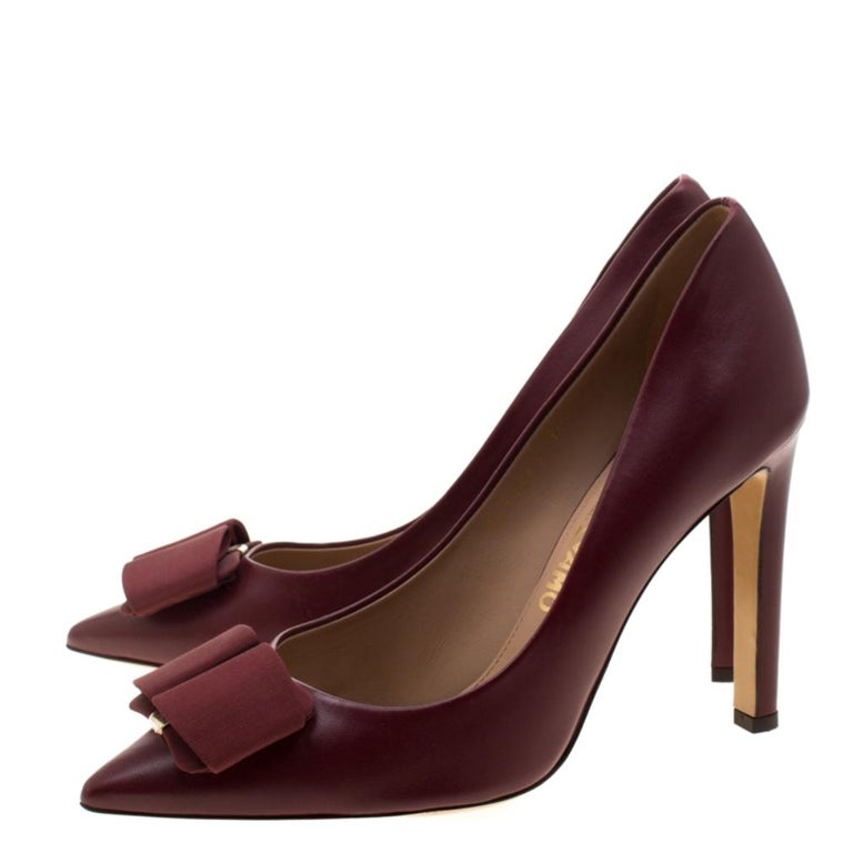salvatore ferragamo pointed toe pumps