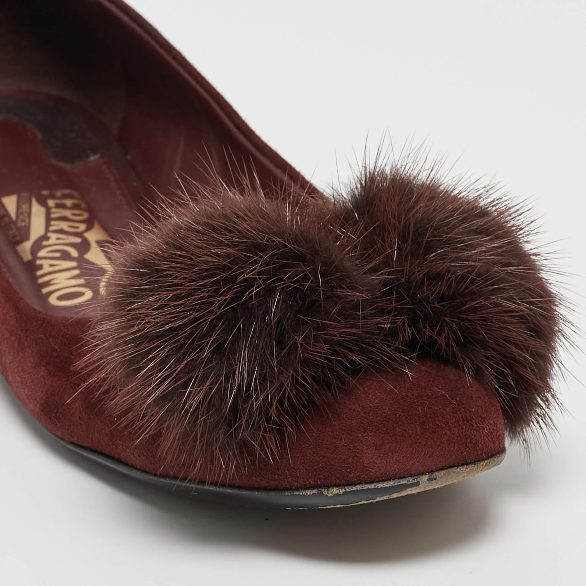 Salvatore Ferragamo Burgundy Suede Varina Mink Bow Ballet Flats Size 37.5 For Sale 2