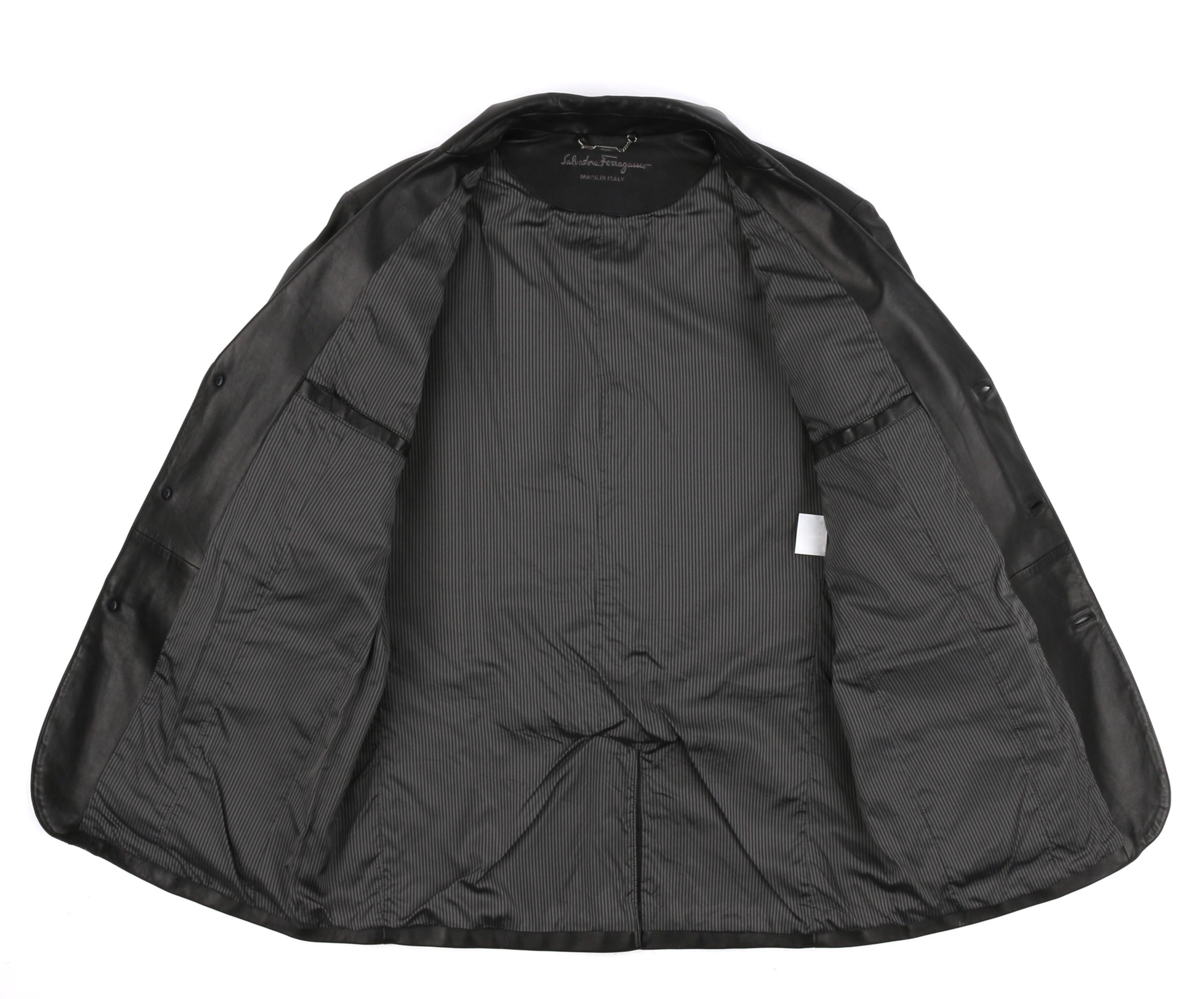 SALVATORE FERRAGAMO - Manteau de sport en cuir marron foncé à 3 boutons pour homme, circa années 2000 Bon état - En vente à Thiensville, WI