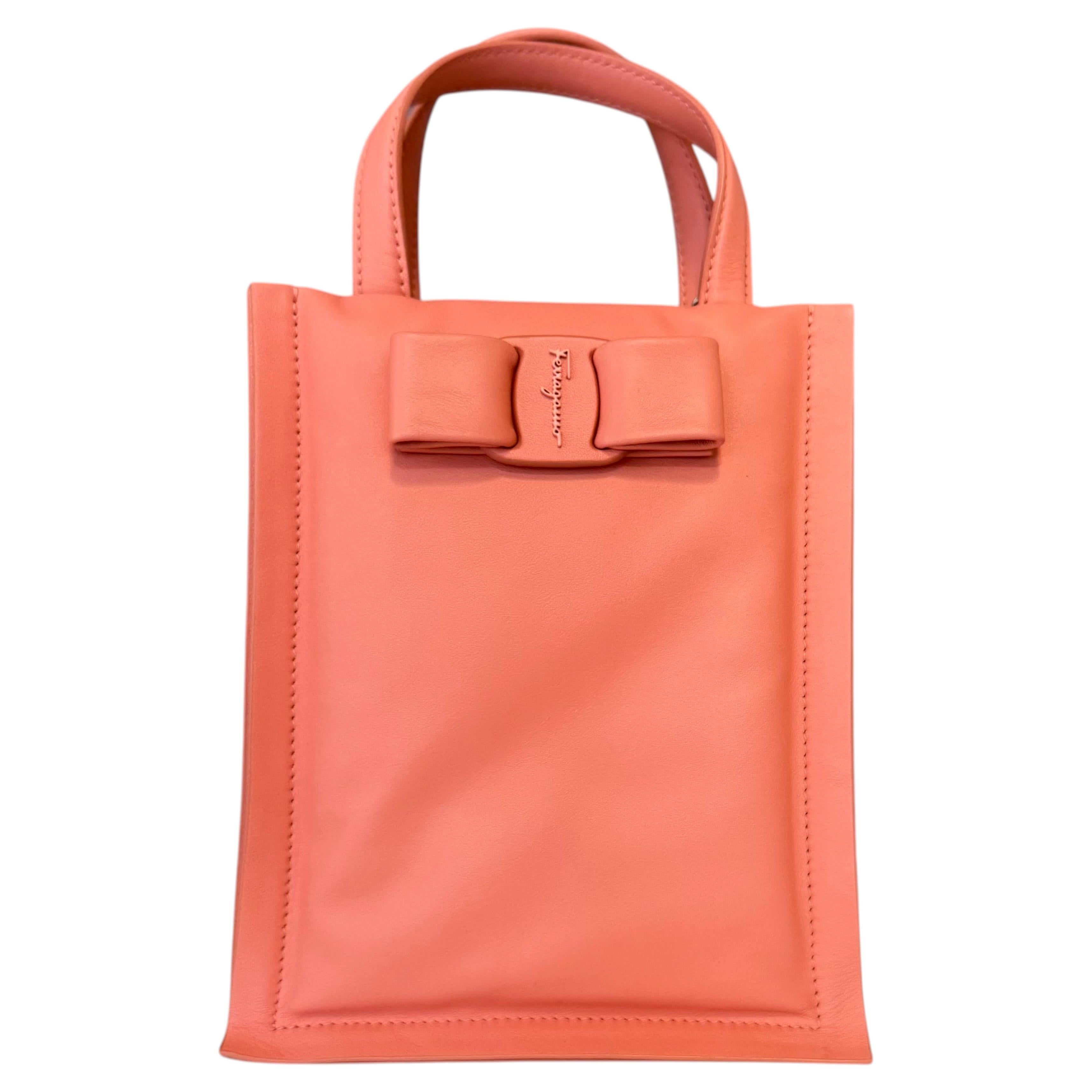 Borsetta Salvatore Ferragamo Coral Viva in vendita